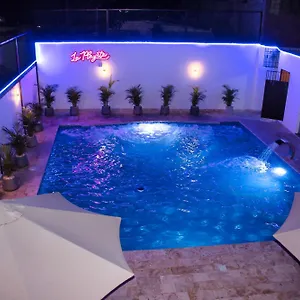villa-sol-taino-en-boca-chica-5-minutos-del-aeropuerto.santodomingobesthotels.com/